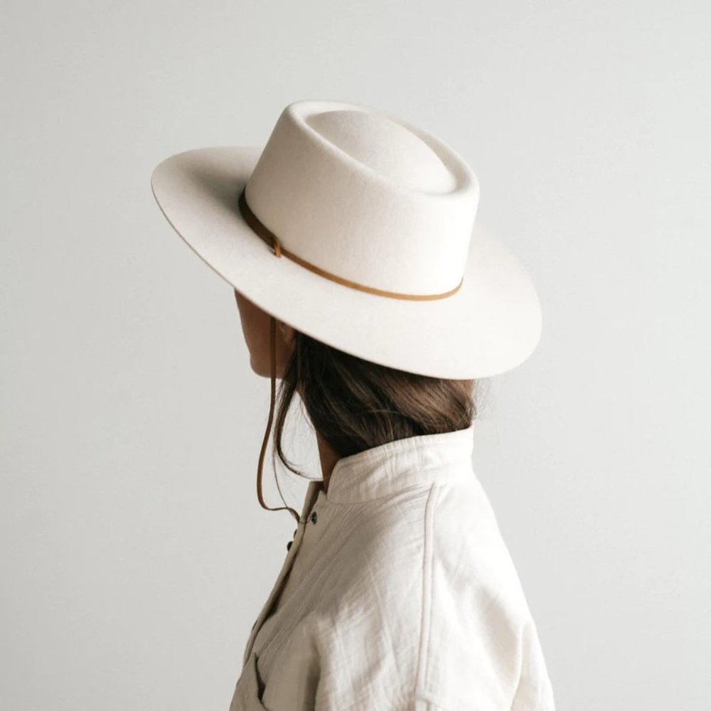 Gigi Pip - Wren Flat Brim Telescope Crown Hat - Off White